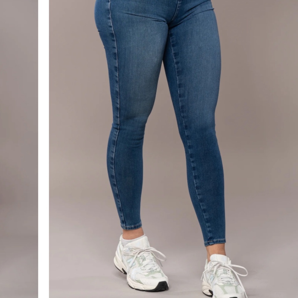 FITJEANS 360 High Waisted - Sapphire Blue - Picture 4 of 13